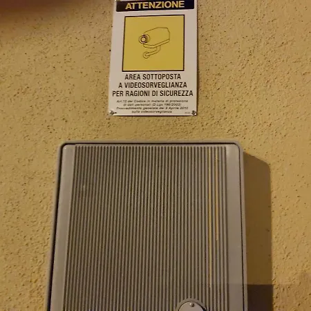 Casa Dell'artista Singola E Indipendente Ferienhaus Cagliari