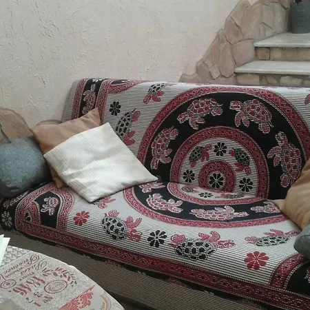 Casa Dell'artista Singola E Indipendente