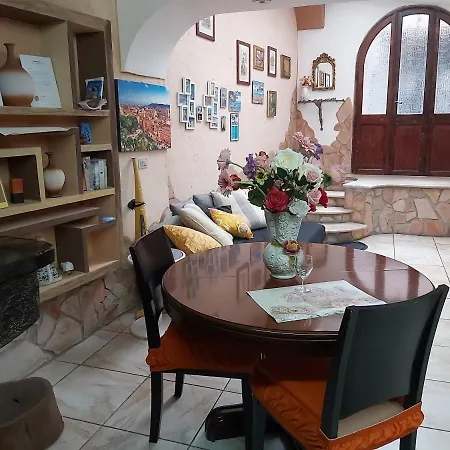 Casa Dell'artista Singola E Indipendente Сasa de vacaciones Cagliari